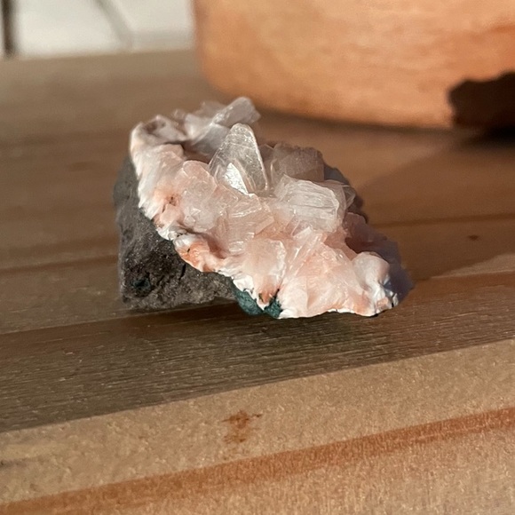 🌸 Pink Heulandite Crystal - Picture 10 of 12